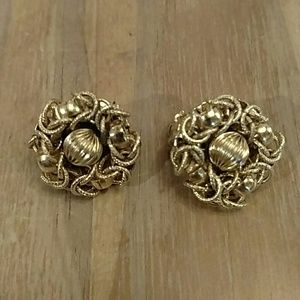 Beautiful clip earrings!